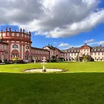 Am Schloss-park Biebrich Am Rhein * Wiesbaden