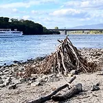 Am Schloss-park Biebrich Am Rhein Lejlighed