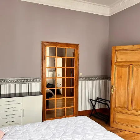 Apartment Am Schloss-park Biebrich Am Rhein Wiesbaden