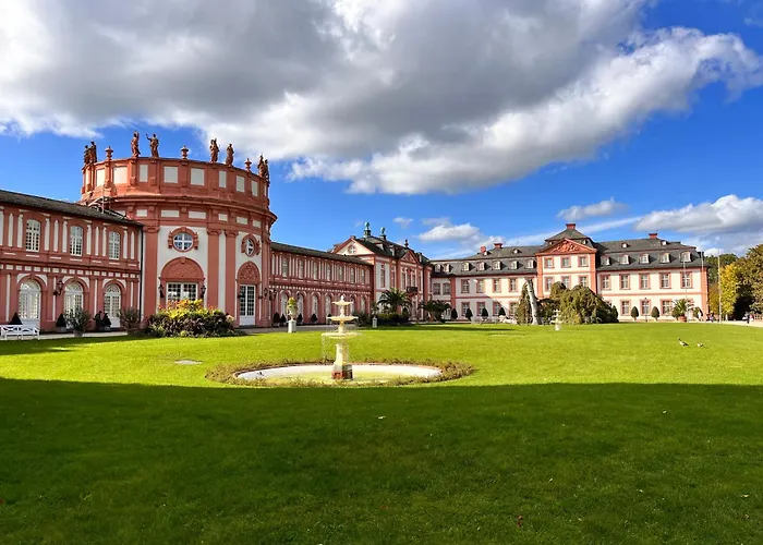 Am Schloss-park Biebrich Am Rhein * Wiesbaden